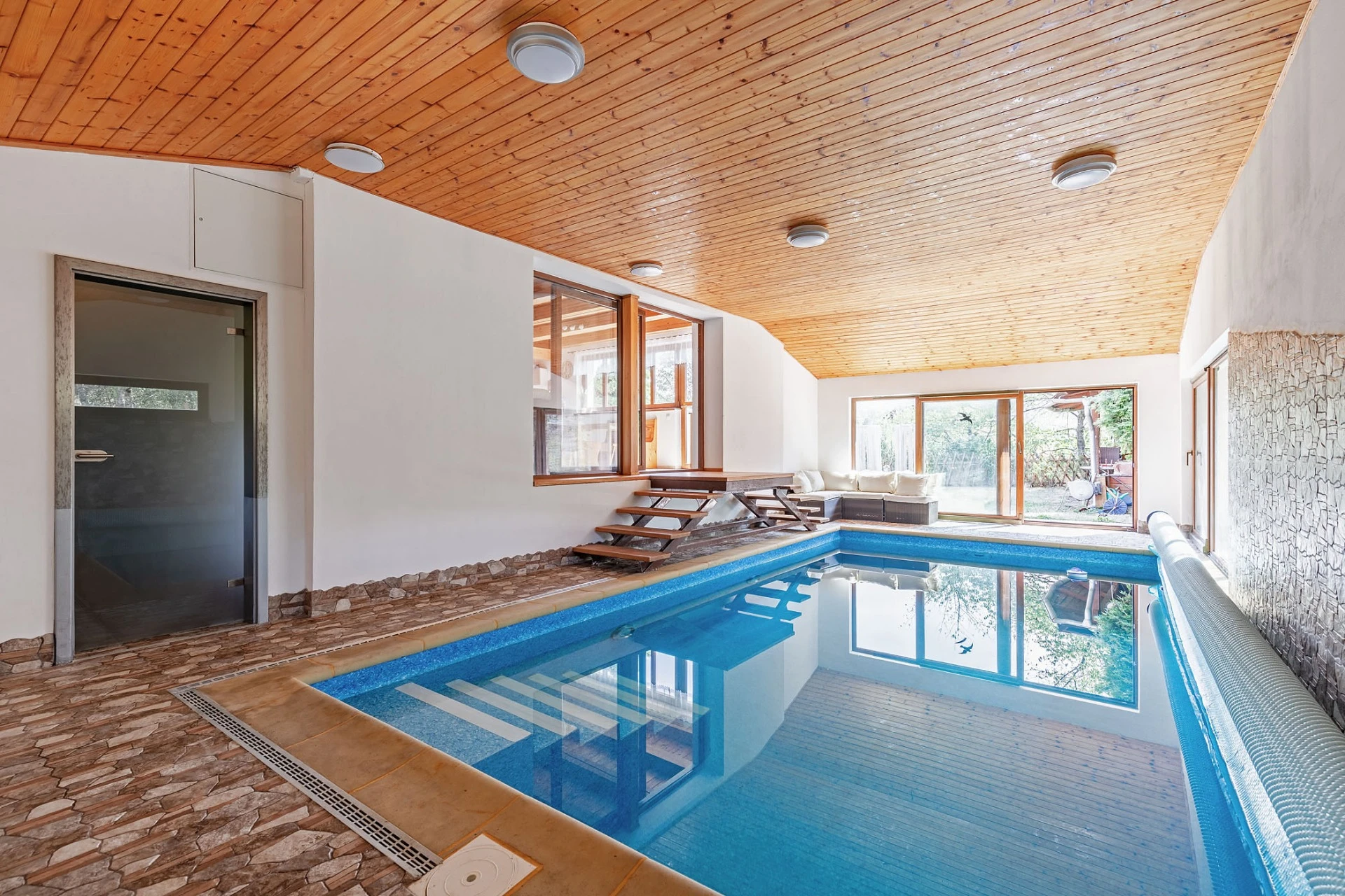 Exkluzivní chalupa v Holasicích