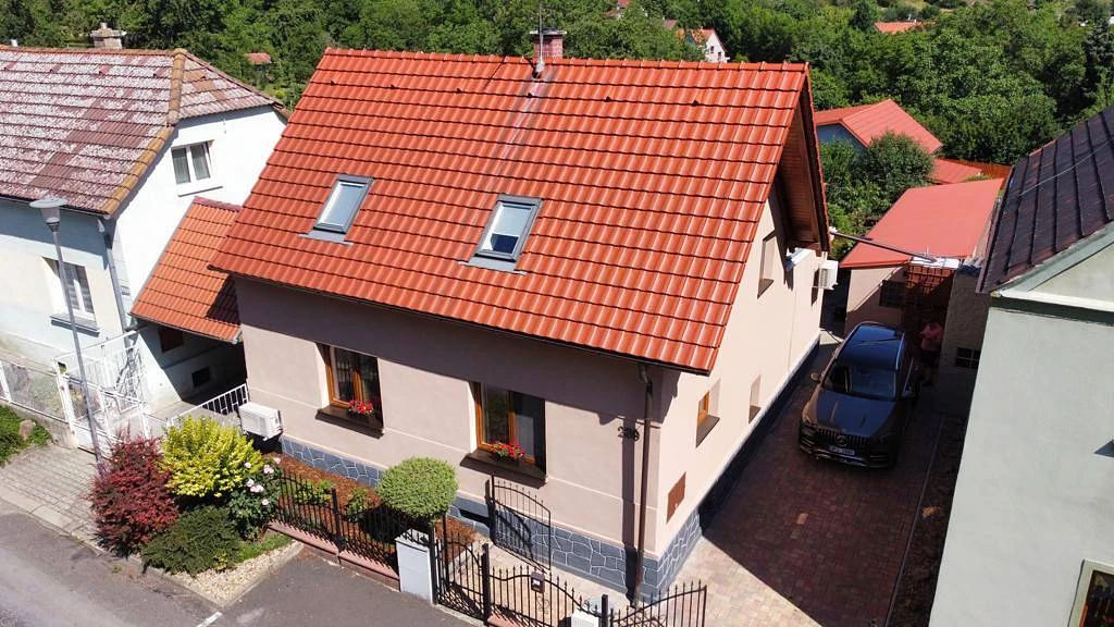 Wellness chalupa v Českém Středohoří - Malé Žernoseky