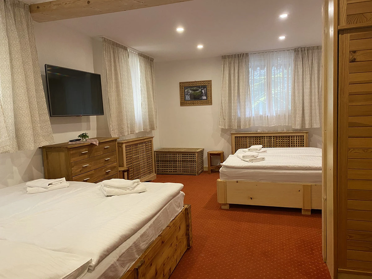 Čtyřlůžkový pokoj č. 2