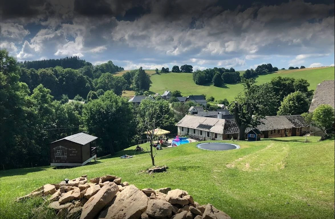 Apartmány Javorek - Hospůdka U Trakaře