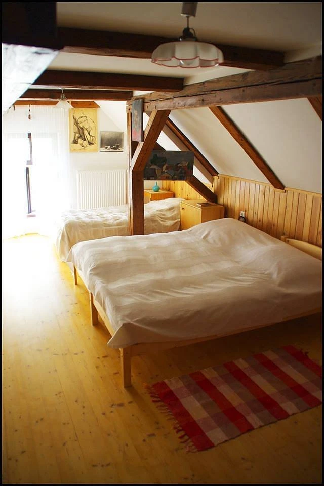 Dva samostatné pokoje v podkroví