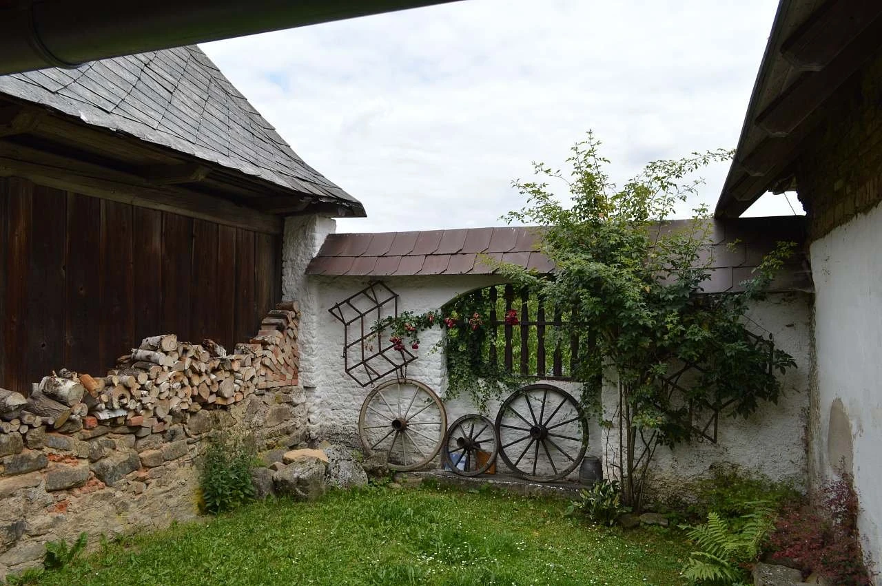 Chalupa Dolánky - Březiny