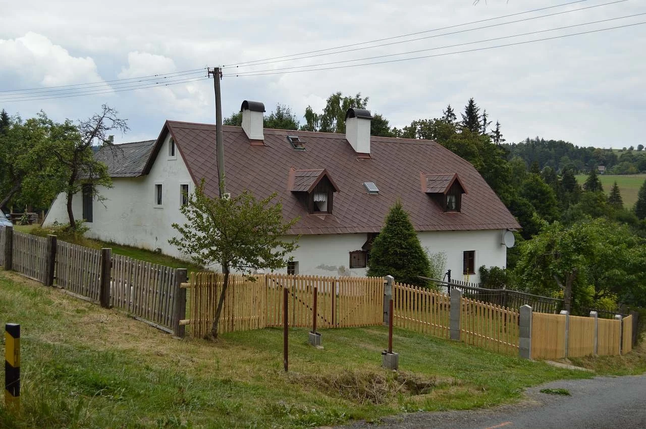 Chalupa Dolánky - Březiny