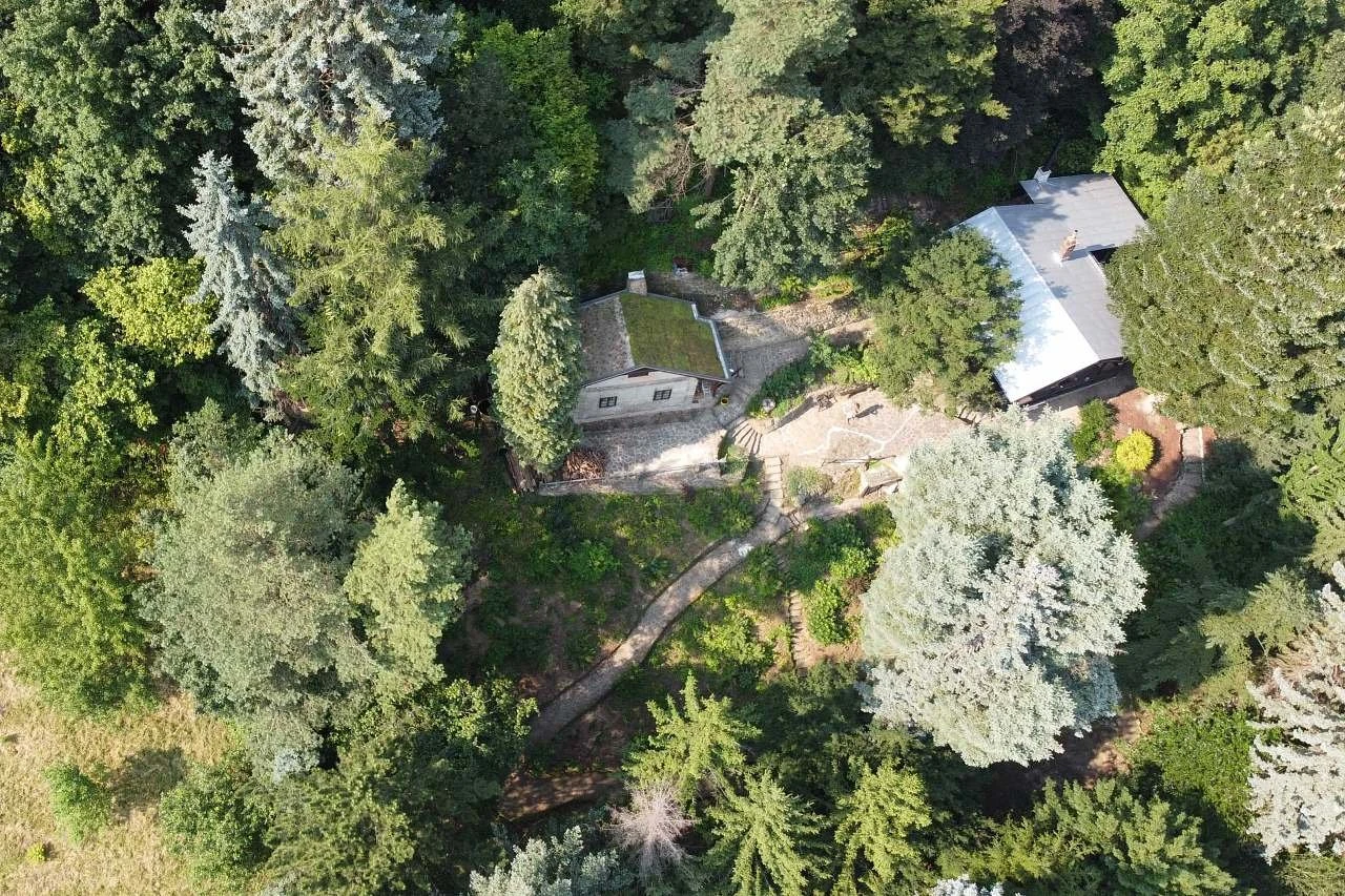 Hájenka u lanovky na Komáří Vížku - Krupka