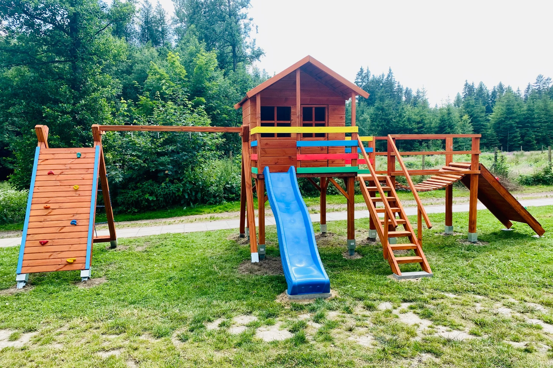 Chatový areál Zděřina - Police nad Metují