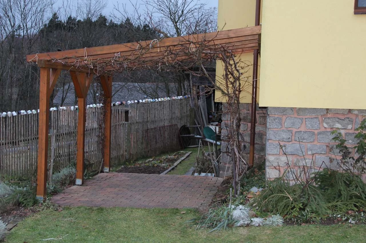 Apartmán na skalce - Řásná