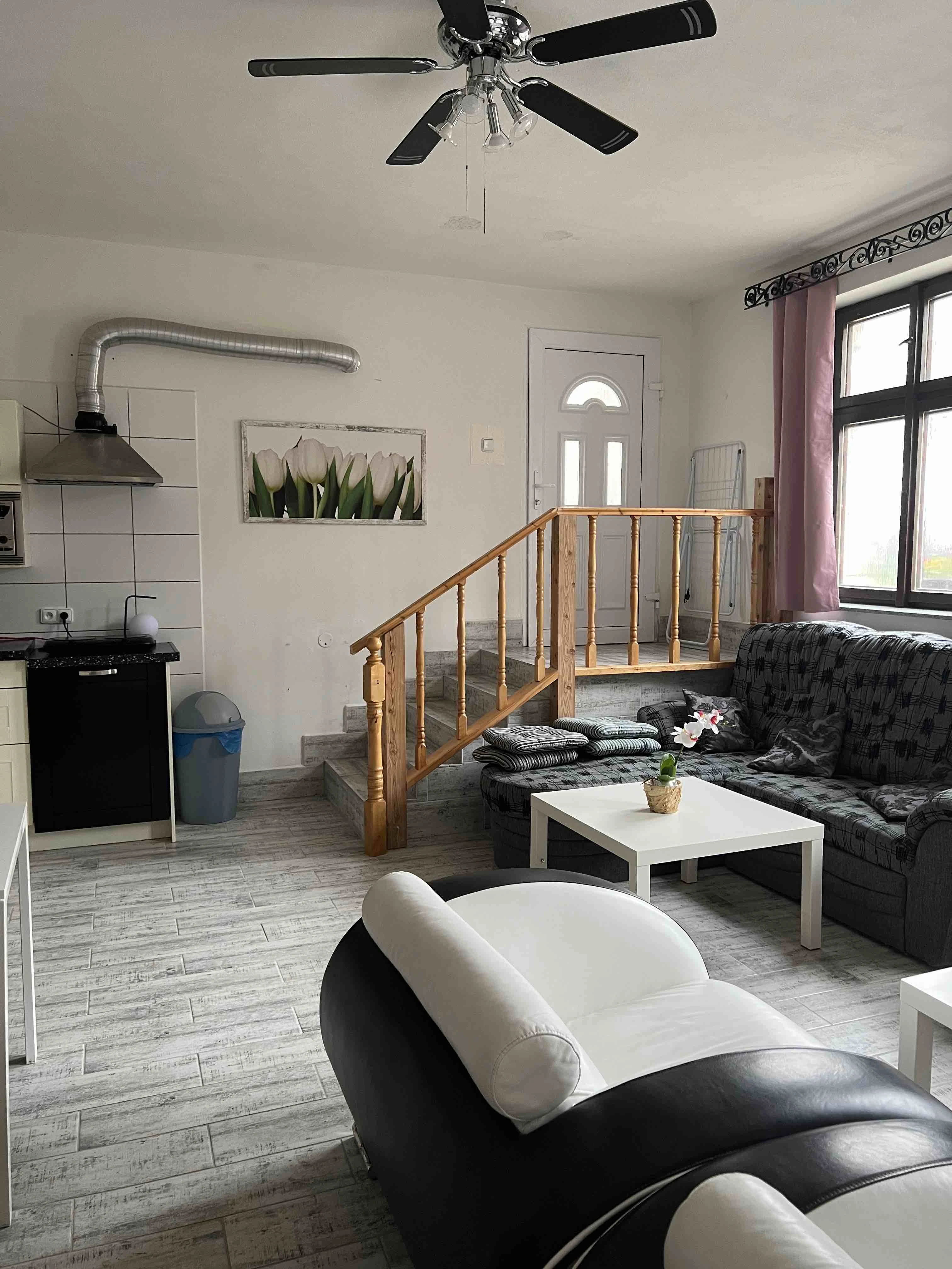 APARTMÁN 4 – pětilůžkový, 1 ložnice - vstup z ulice J. Berky