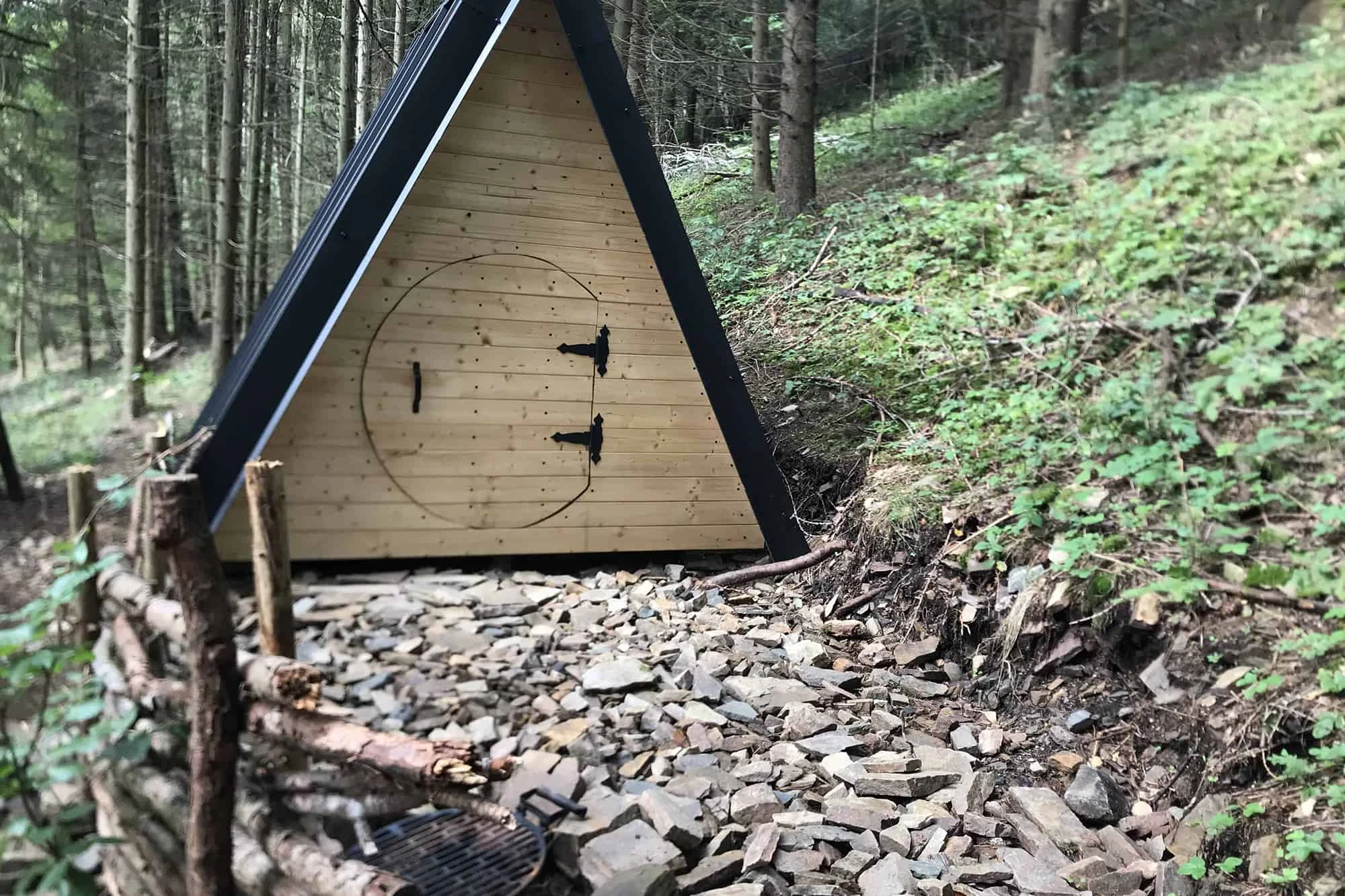 Áčko v lese – Celoroční ubytování