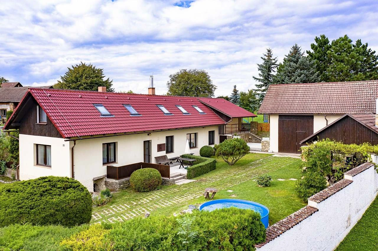 Chata k pronájmu - Leškovice