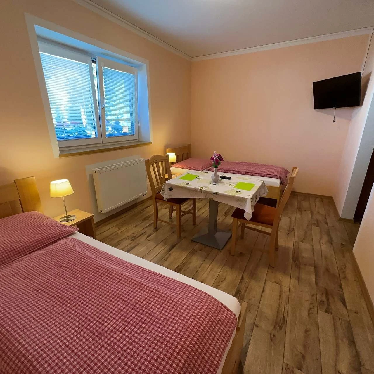 Dvoulůžkový pokoj (přízemí)