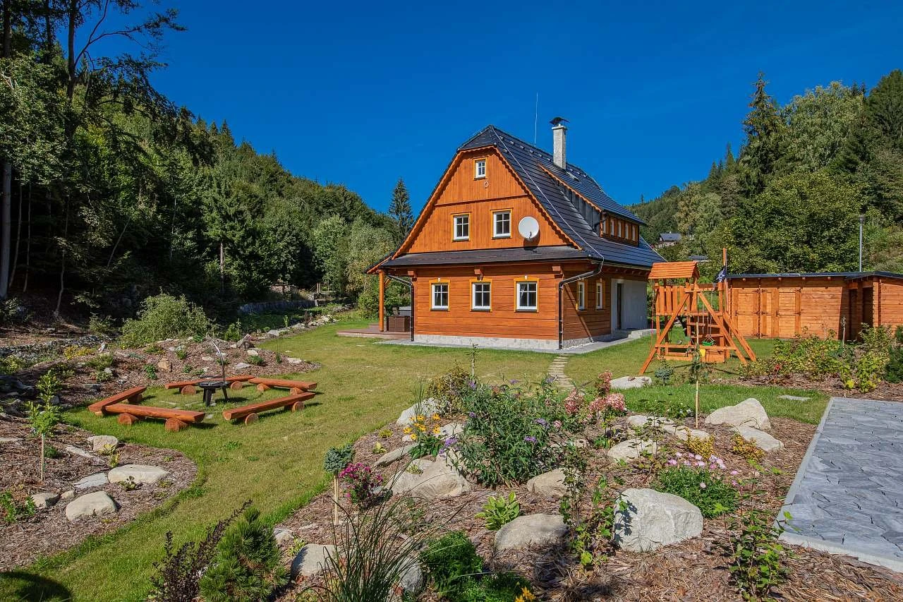 Roubenka u řeky - Kouty nad Desnou