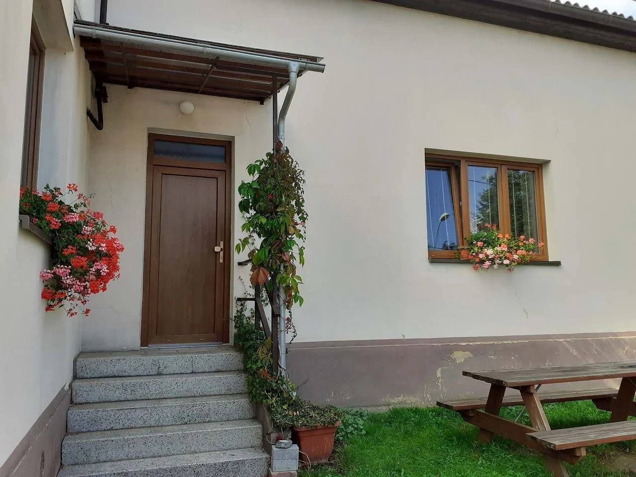 Apartmán k pronájmu - Hvozd