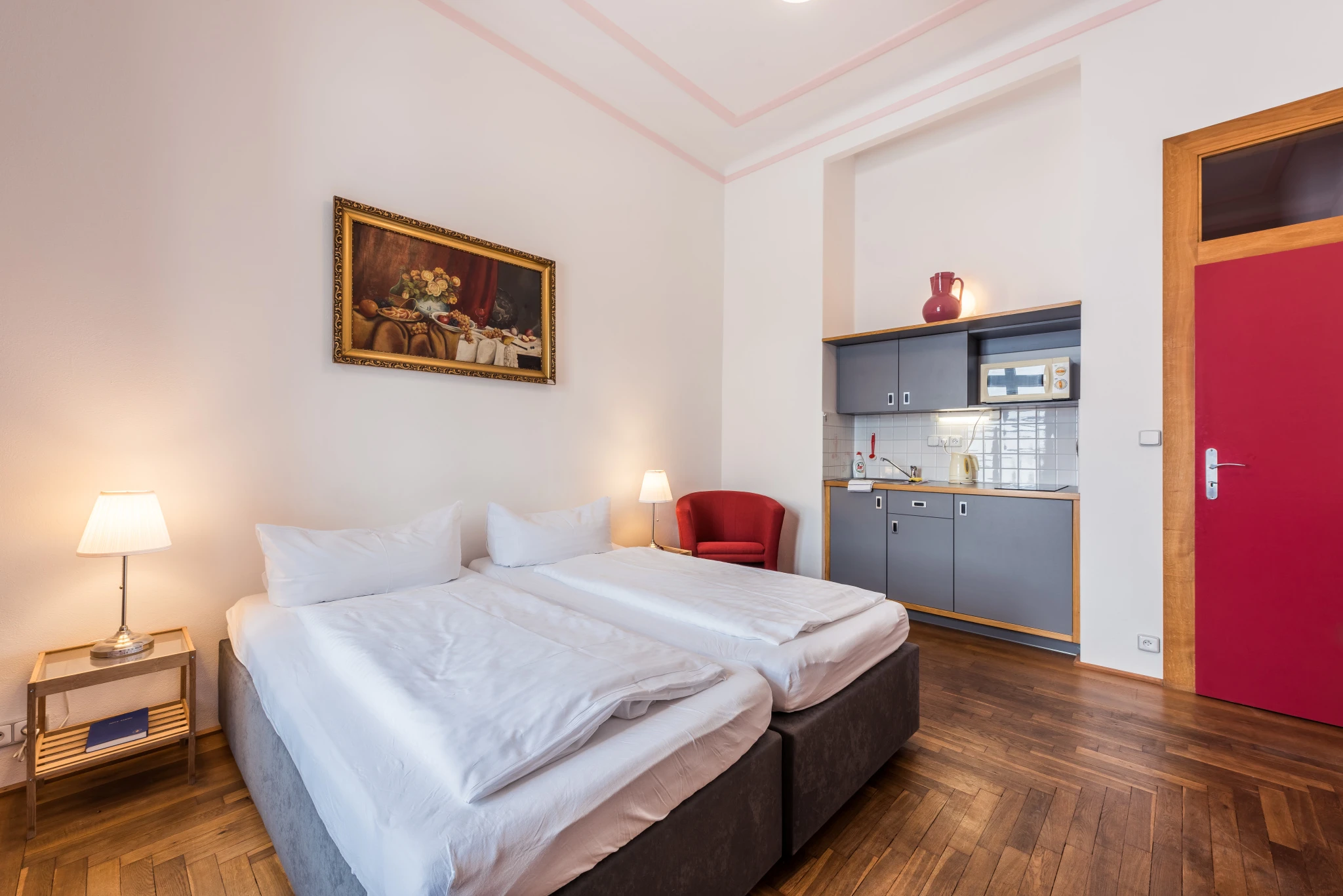 24. Dvoulůžkové studio s výhledem na jezírko (18 m²)