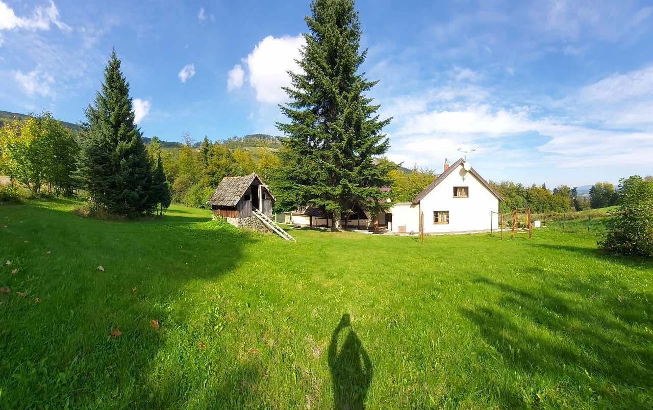 Chata k pronájmu - Pstruží
