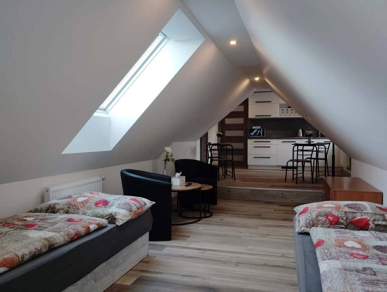 APARTMÁN 4