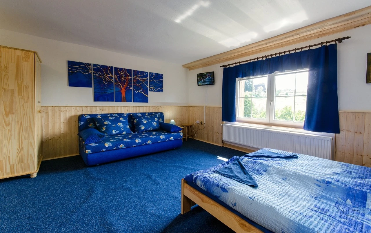 Apartmán 2 – zadní horní (modrý)