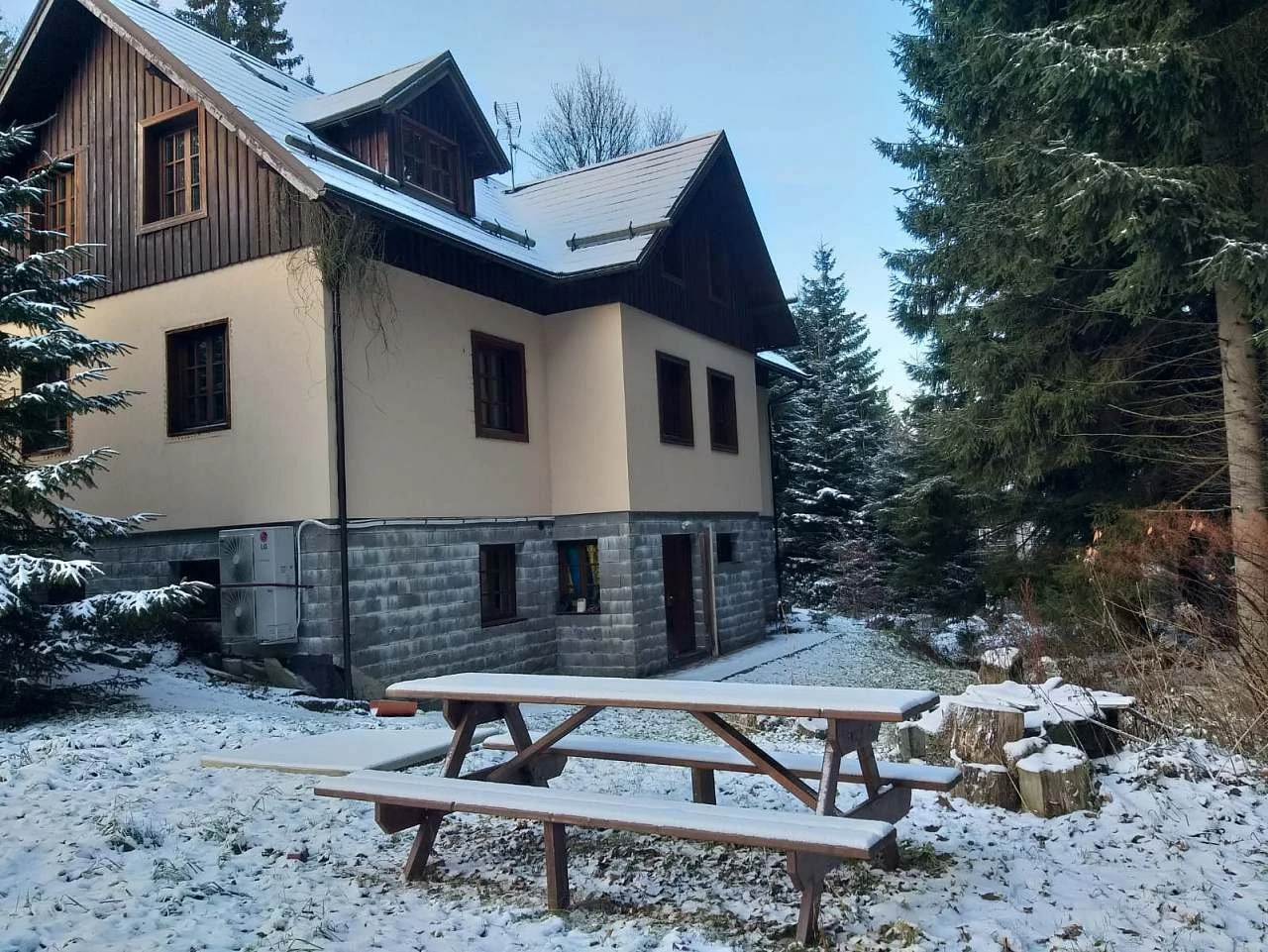 Chata U Dvou šišek - Dolní Maxov