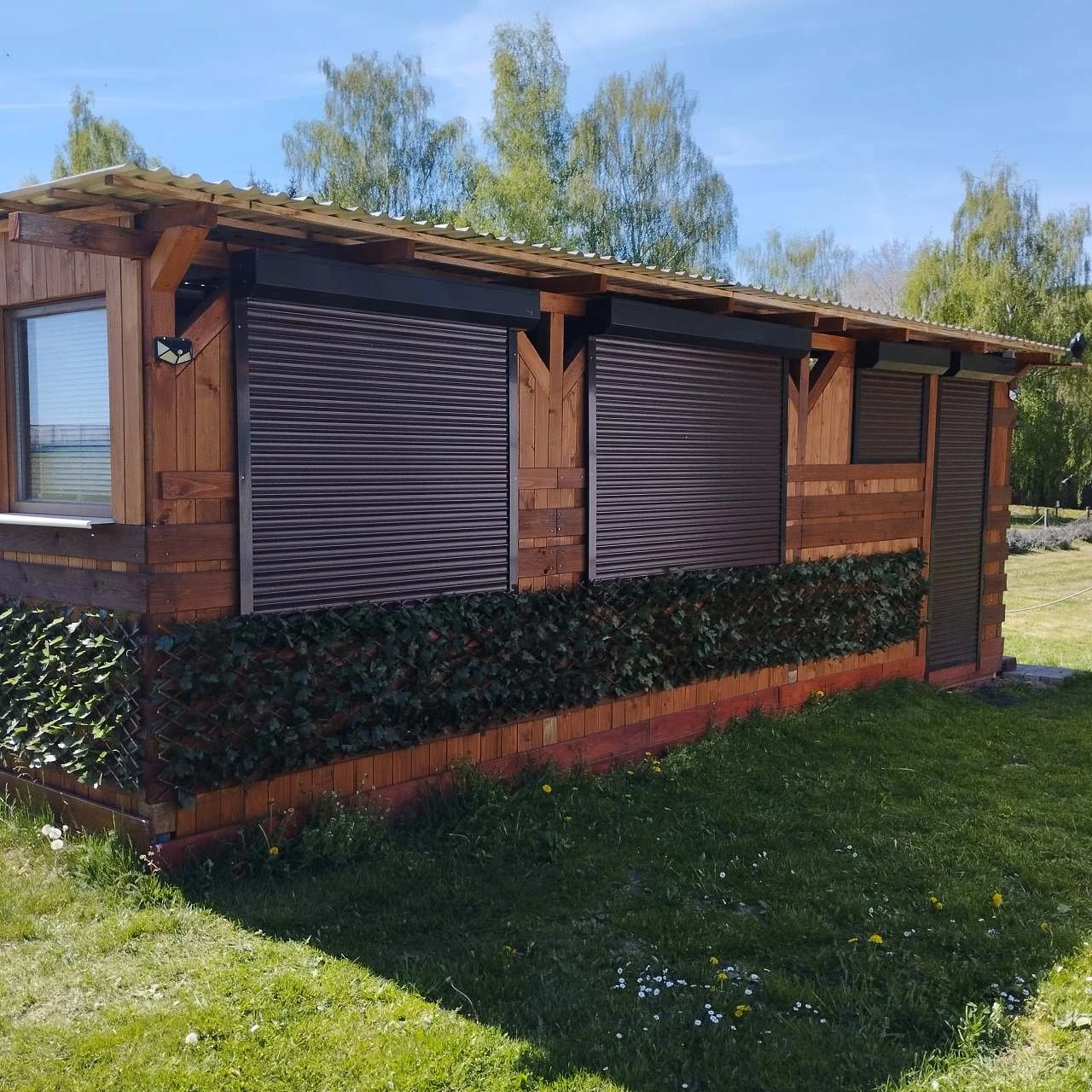 Karavan s pergolou na Slapech - Nová Živohošť