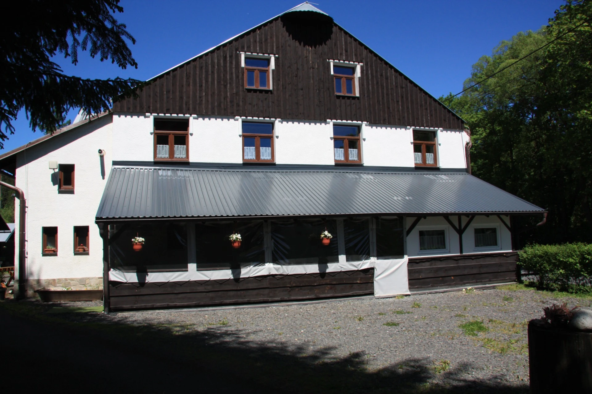 Chalupa Stará Celnica  – Velké Karlovice 235