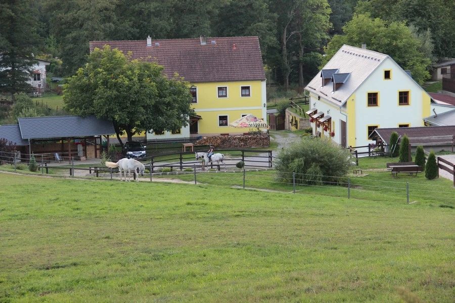 Statek Tuhanec - Doksy