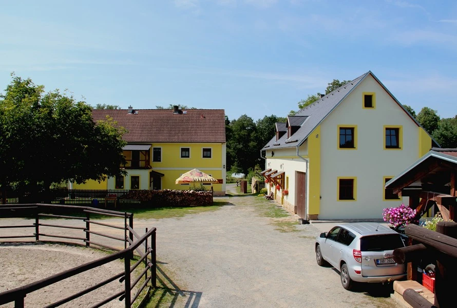 Statek Tuhanec - Doksy