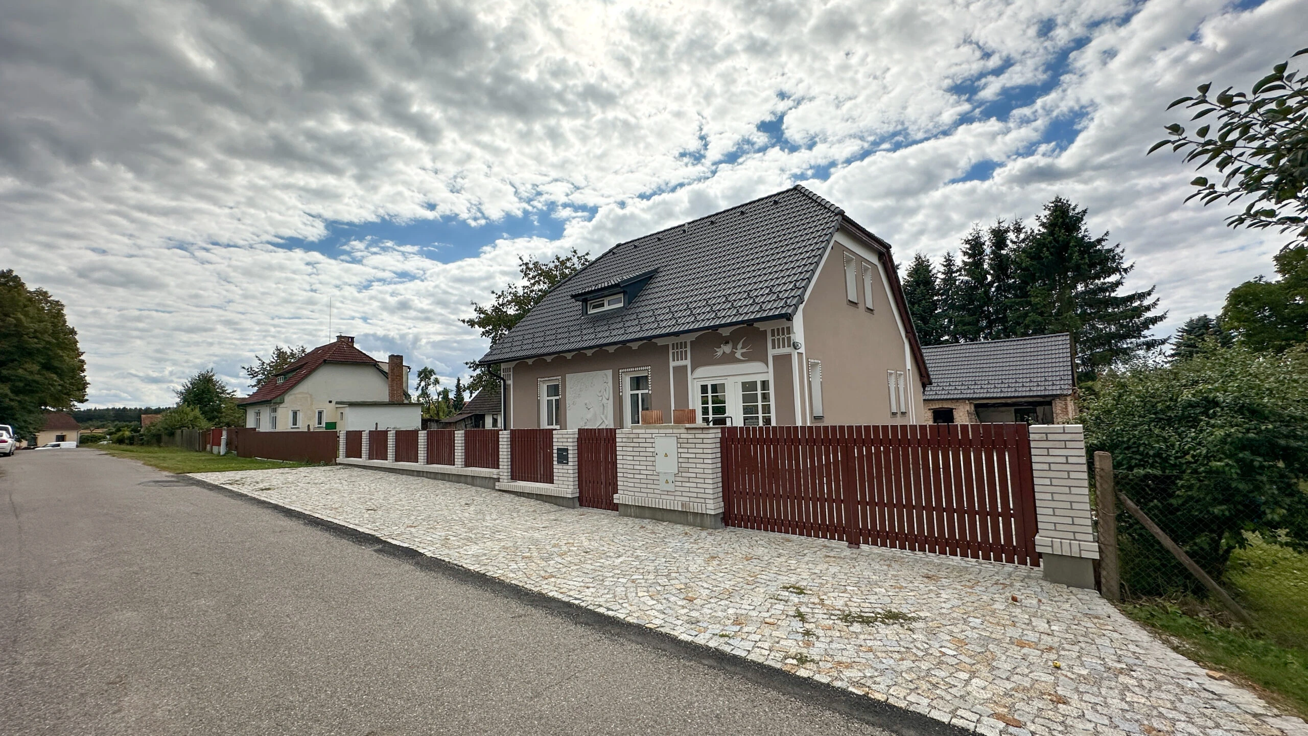 Duškova Vila - Opařany