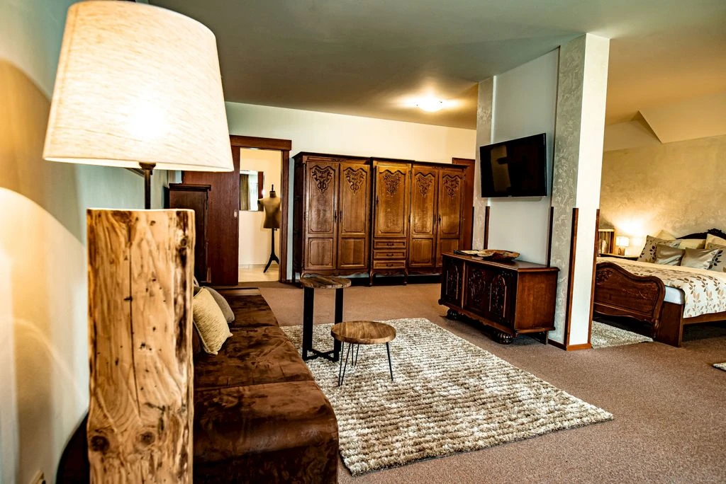 2× Rodinné apartmá „Staré časy“ s 1 ložnicí