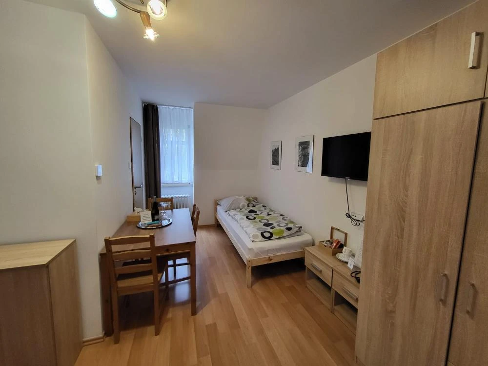 Třílůžkový pokoj 302