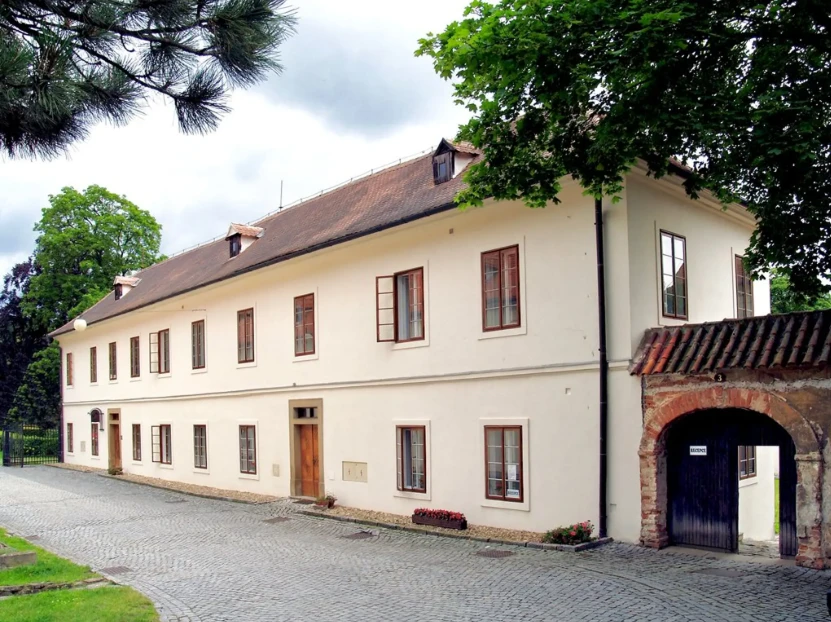 Zámecký Penzion - Náměšť nad Oslavou