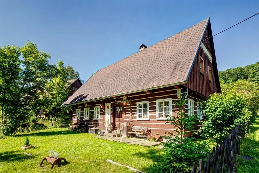 Roubenka Javor 33