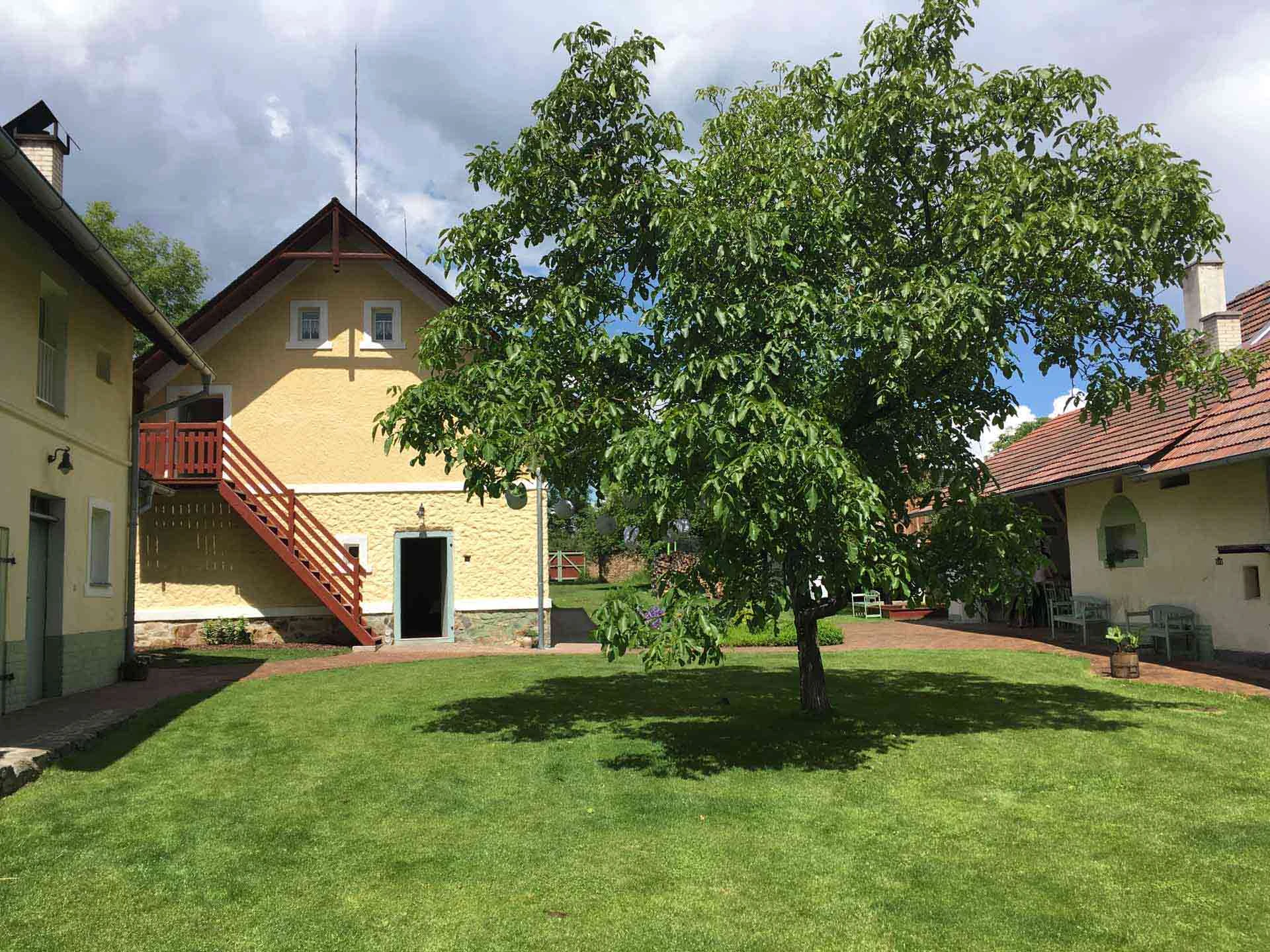 Statek – Břežany