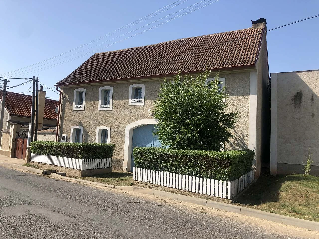 Usedlost Laura – Šlapanice – Budeničky